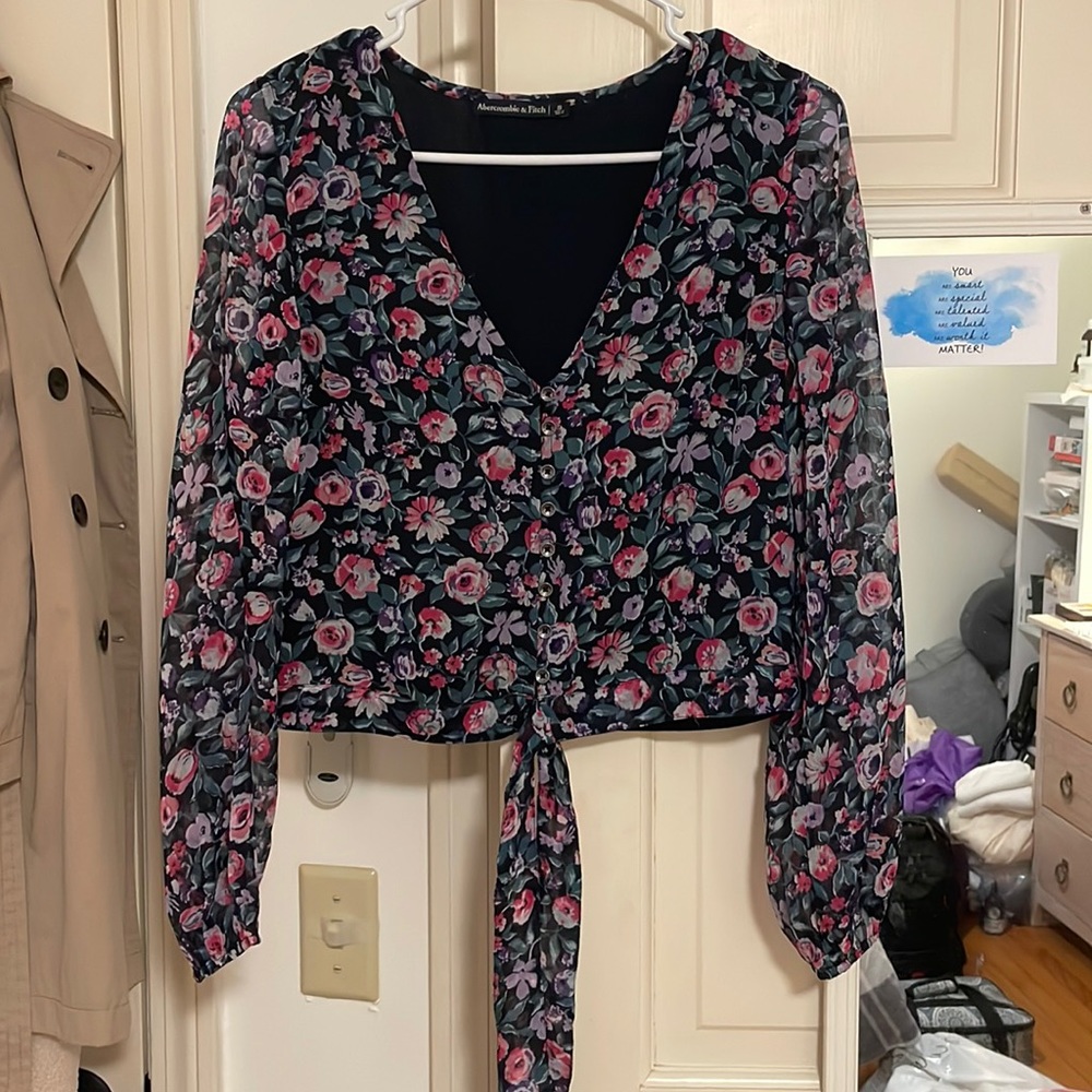 Abercrombie & Fitch floral top